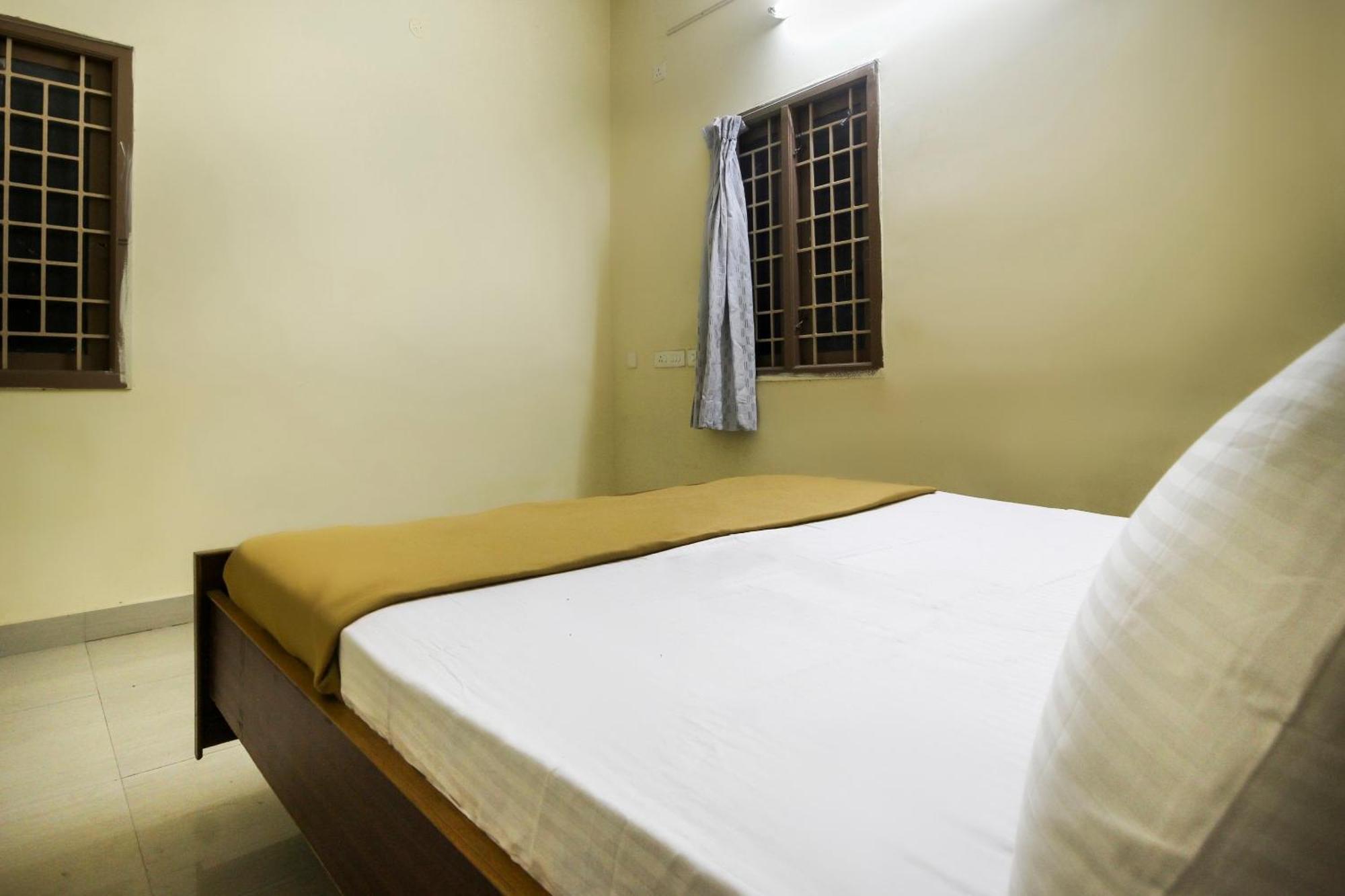Spot On Jayalakshmi Residency Non Ac 호텔 Kovilpatti 외부 사진